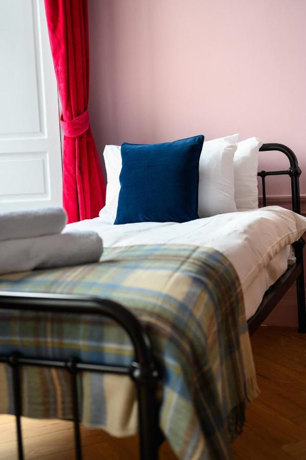 Spacious City Centre Family Room Edinburg Exteriör bild